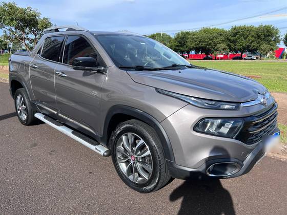 FIAT TORO 2.0 16V TURBO DIESEL VOLCANO 4WD AT9